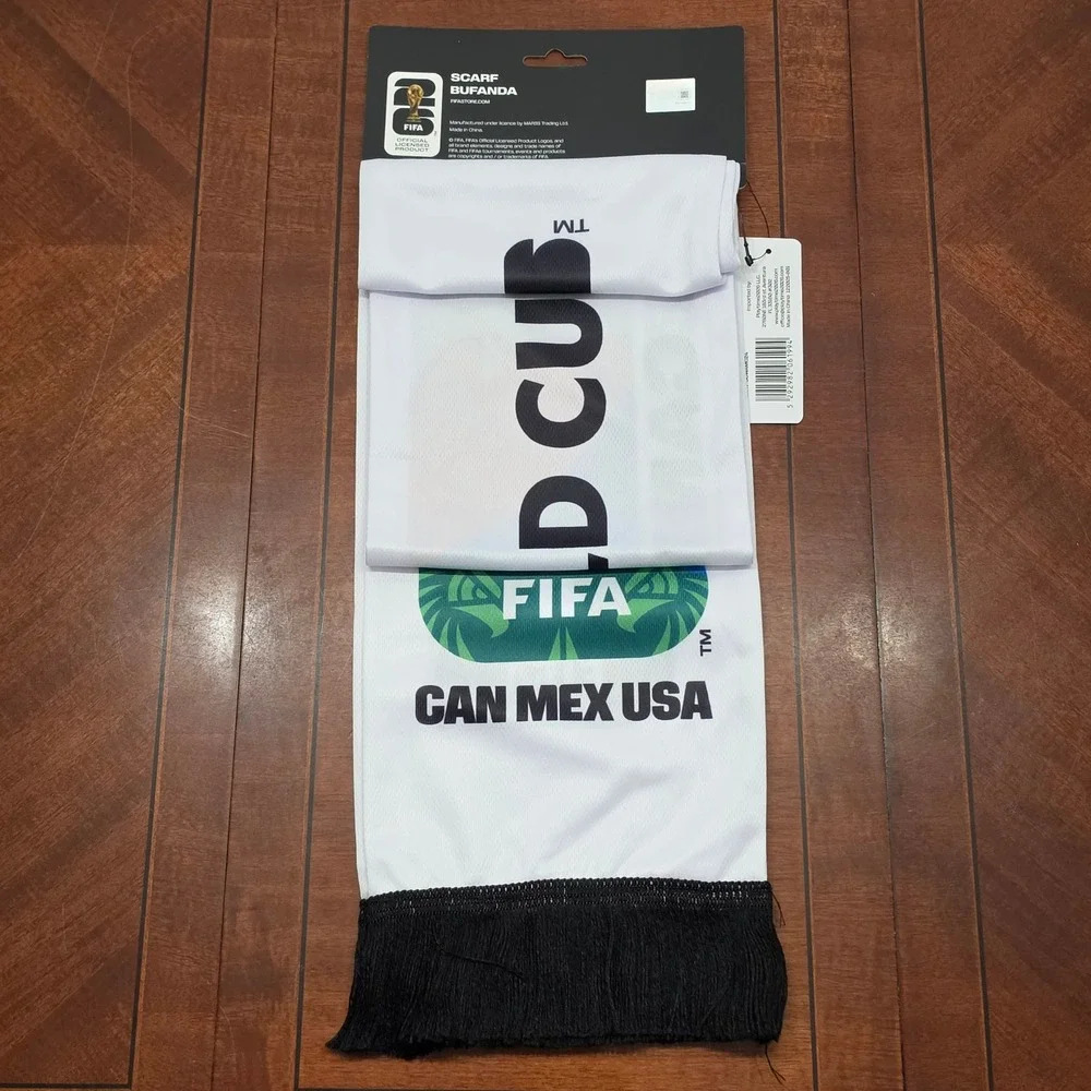 FIFA Scarf Unisex OS White World Cup 2026 CAN MEX USA Soccer Fan Bufanda NWT